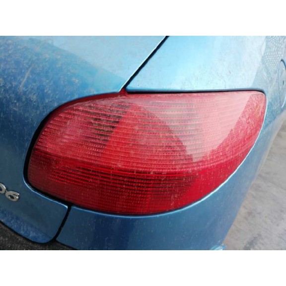 peugeot 206 berlina del año 2001