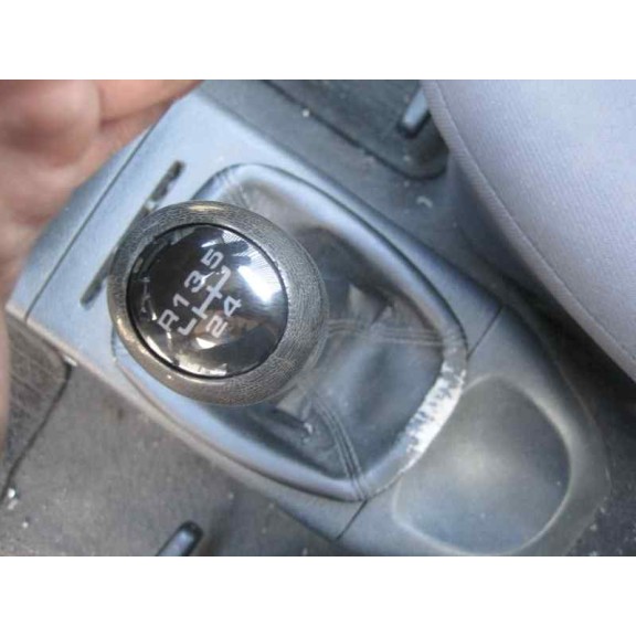 volkswagen polo berlina (6n1) del año 1998