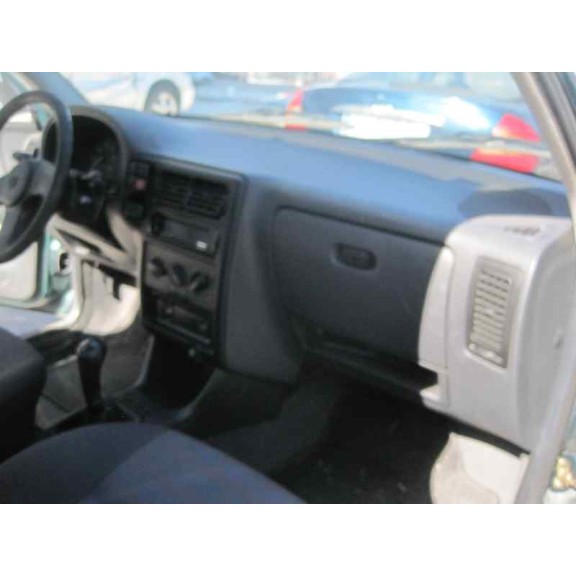 volkswagen polo berlina (6n1) del año 1998