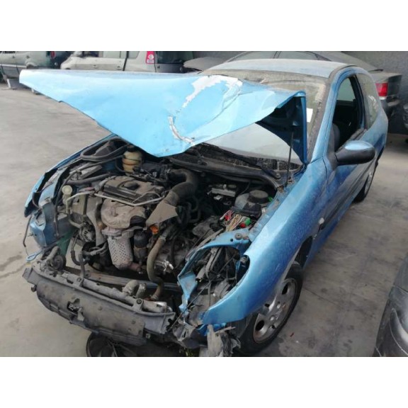 peugeot 206 berlina del año 2001