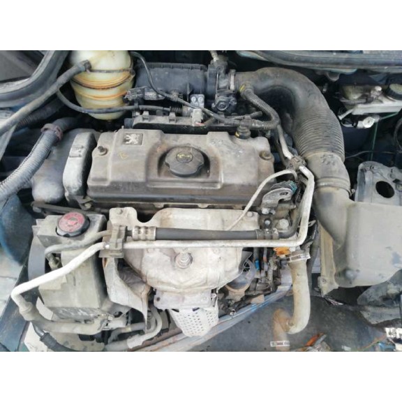 peugeot 206 berlina del año 2001