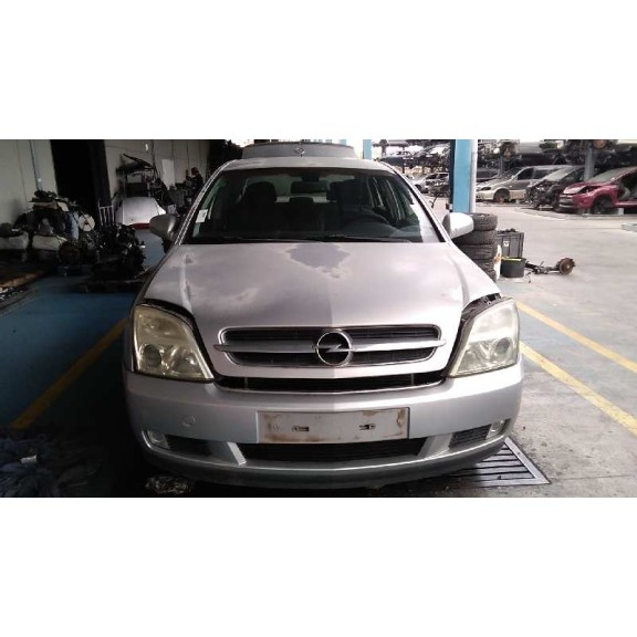 opel vectra c berlina del año 2003