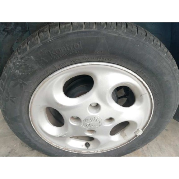 peugeot 206 berlina del año 2001