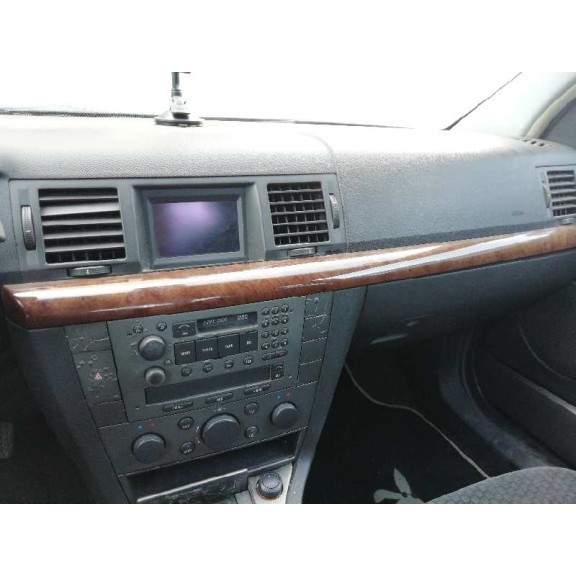 opel vectra c berlina del año 2003