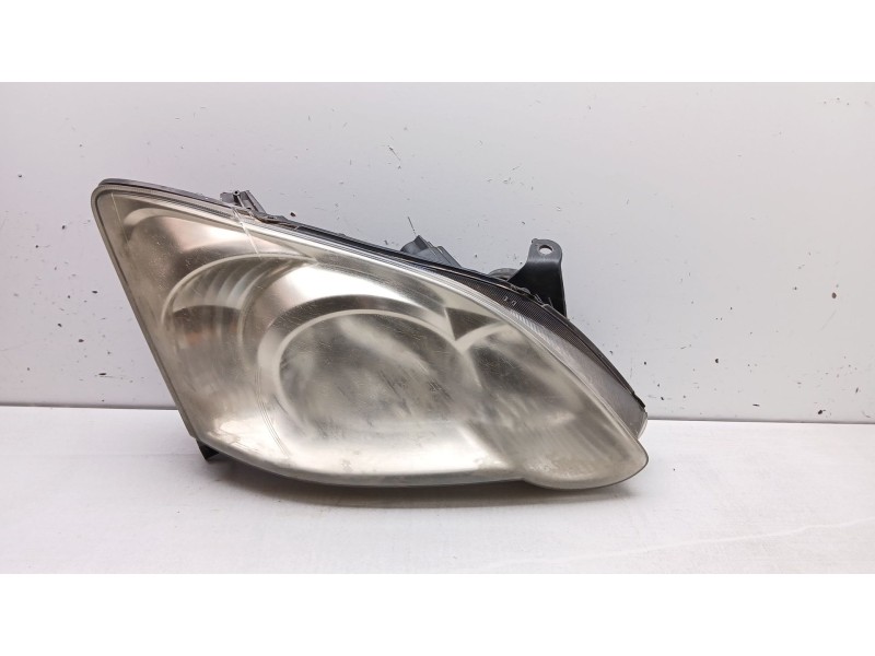Recambio de faro derecho para toyota corolla (_e12_) 1.4 d (nde120_) referencia OEM IAM 8111002381 89900169 