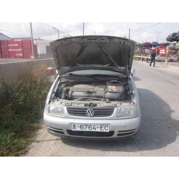volkswagen polo berlina (6n1) del año 1999