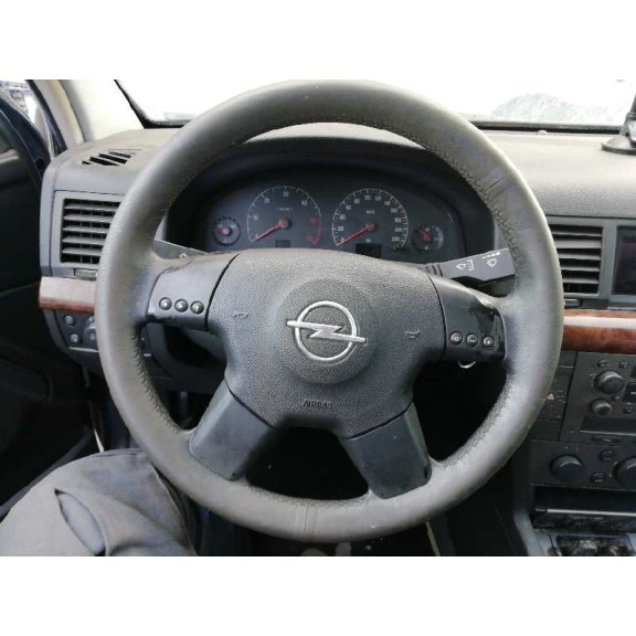 opel vectra c berlina del año 2003