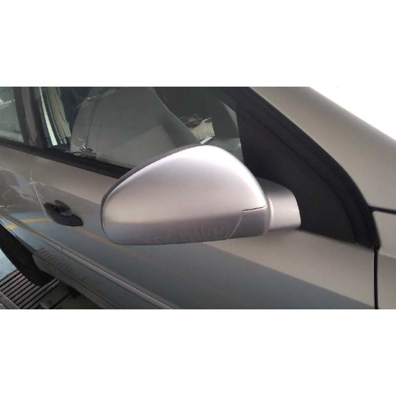 opel vectra c berlina del año 2003