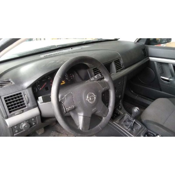 opel vectra c berlina del año 2003