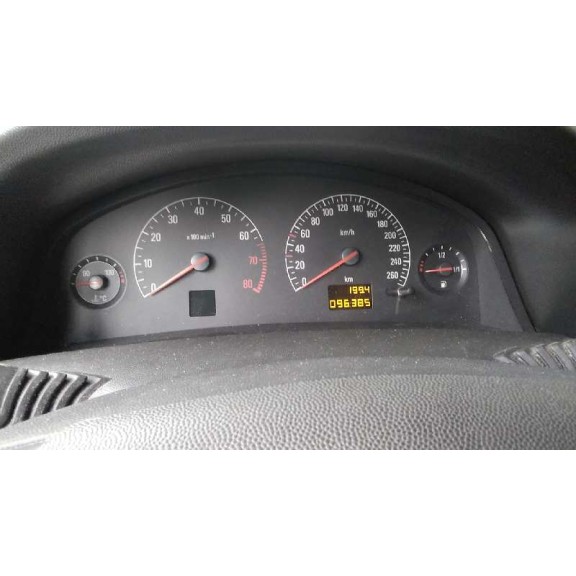 opel vectra c berlina del año 2003