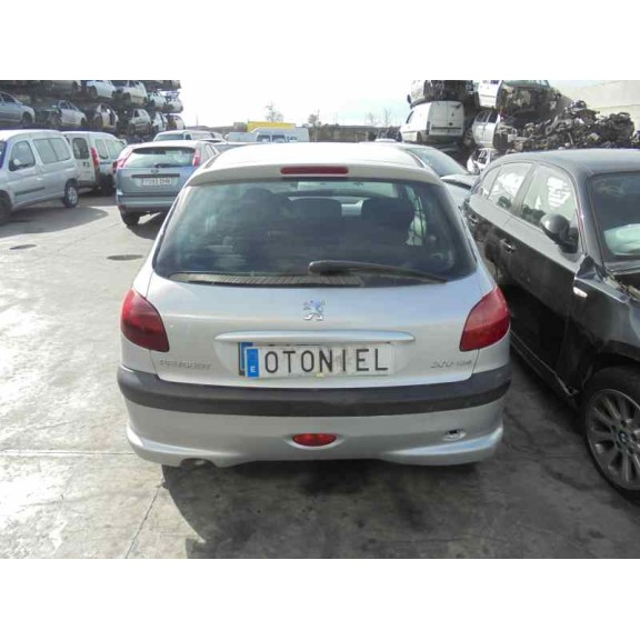 peugeot 206 berlina del año 2003