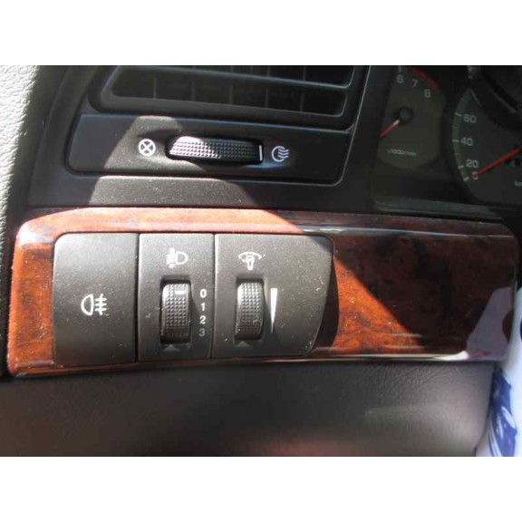 daewoo nubira berlina del año 2000