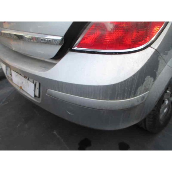 opel astra h berlina del año 2007