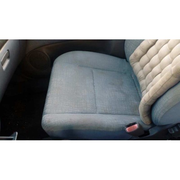 mitsubishi space star (dg0) del año 2001