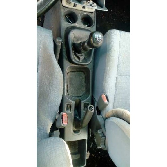 mitsubishi space star (dg0) del año 2001