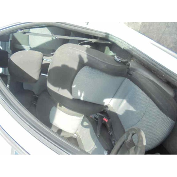 peugeot 206 berlina del año 2003