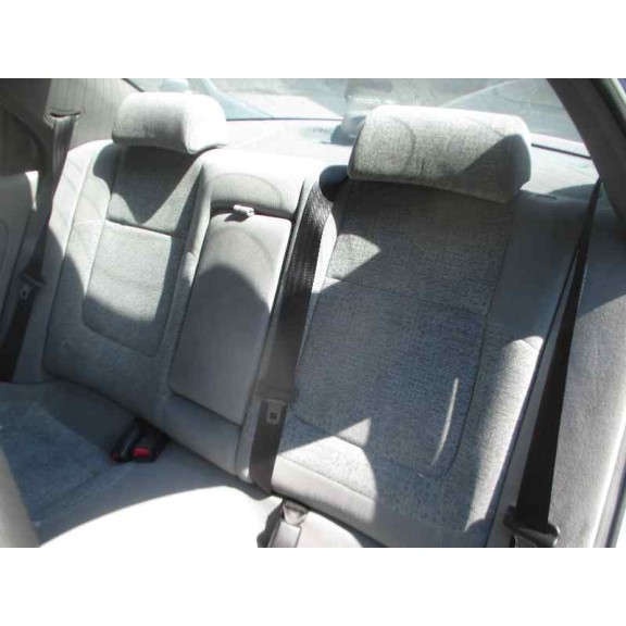 daewoo nubira berlina del año 2000