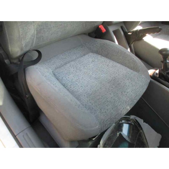 daewoo nubira berlina del año 2000