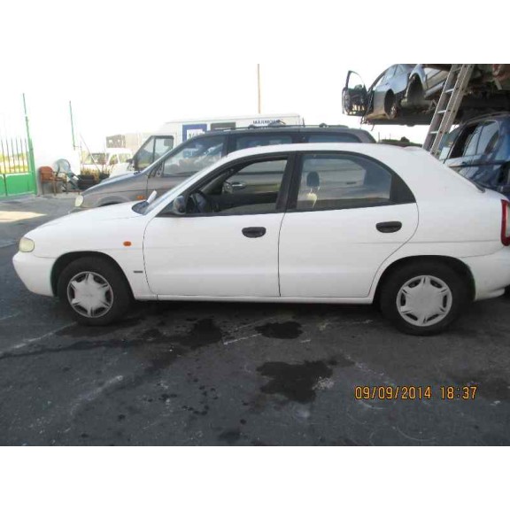 daewoo nubira berlina del año 1999