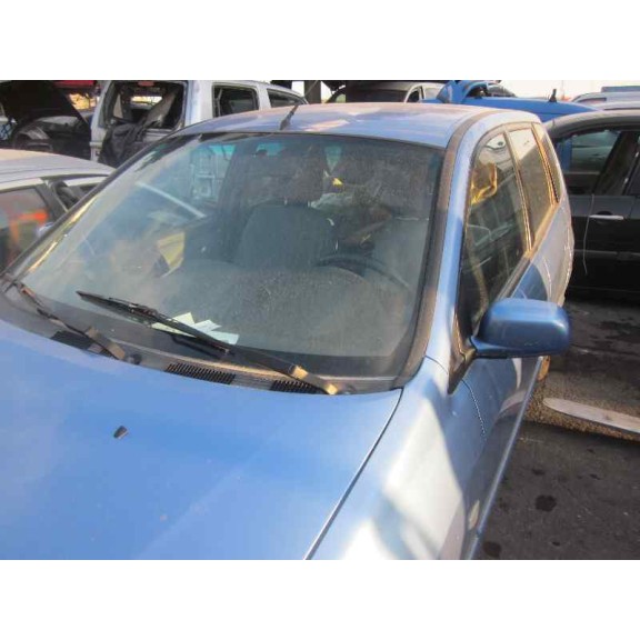 mitsubishi space star (dg0) del año 2001