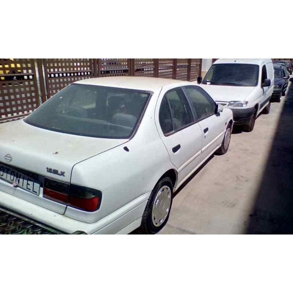 nissan primera berl./familiar (p10/w10) del año 1995