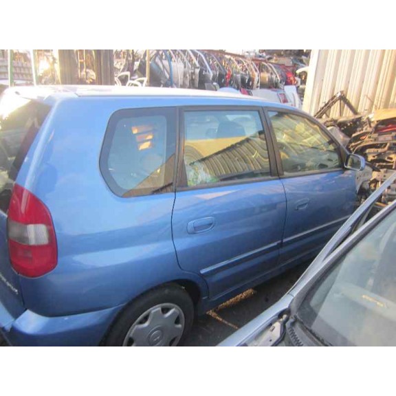 mitsubishi space star (dg0) del año 2001