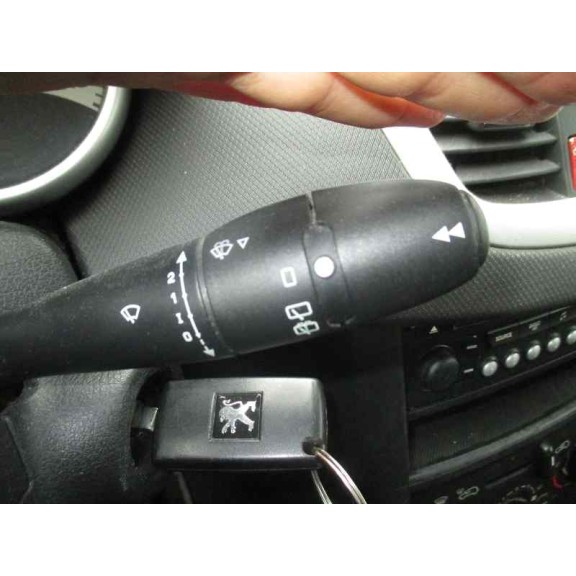 peugeot 207 del año 2006