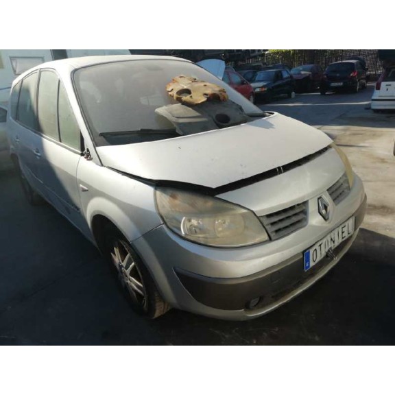 renault grand scenic del año 2005