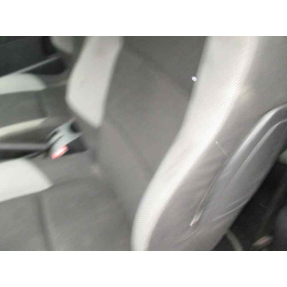 peugeot 207 del año 2006