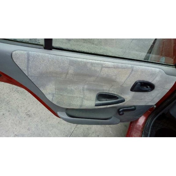 renault megane i fase 2 classic (la..) del año 2001