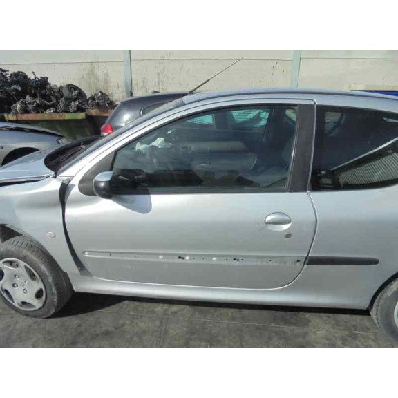 peugeot 206 berlina del año 2003