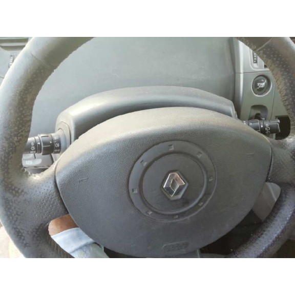 renault grand scenic del año 2005