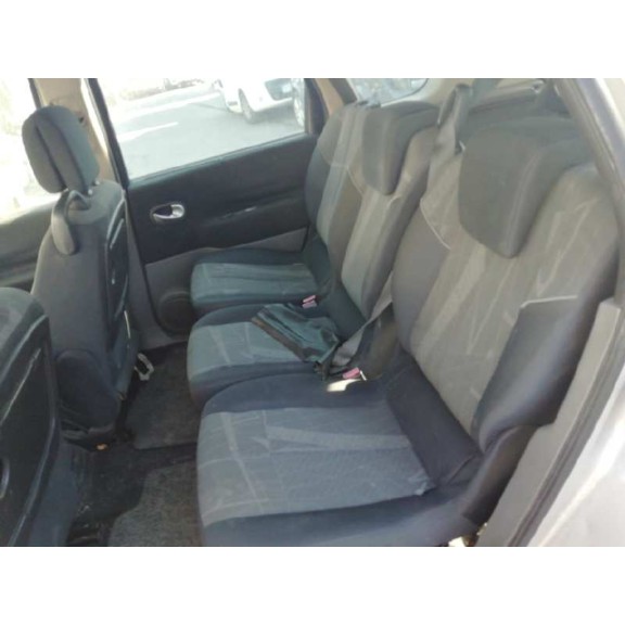 renault grand scenic del año 2005