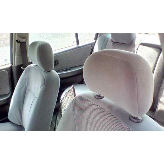 nissan primera berl./familiar (p10/w10) del año 1995