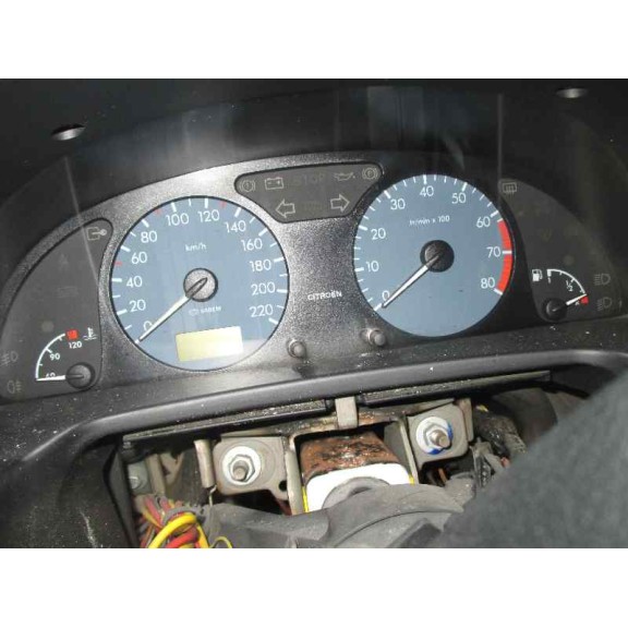 citroën xsara berlina del año 2001