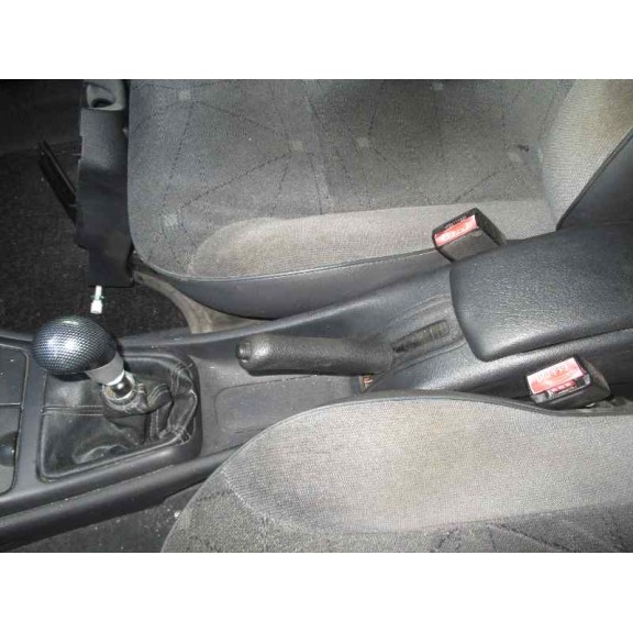 citroën xsara berlina del año 2001