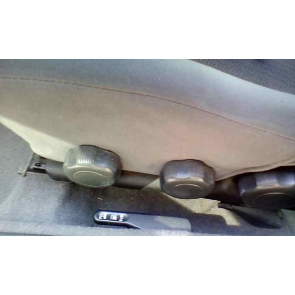 nissan primera berl./familiar (p10/w10) del año 1995