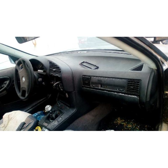 bmw serie 3 berlina (e36) del año 1993