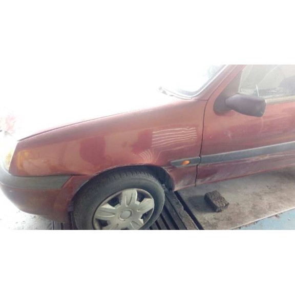 ford fiesta berlina (dx) del año 2001