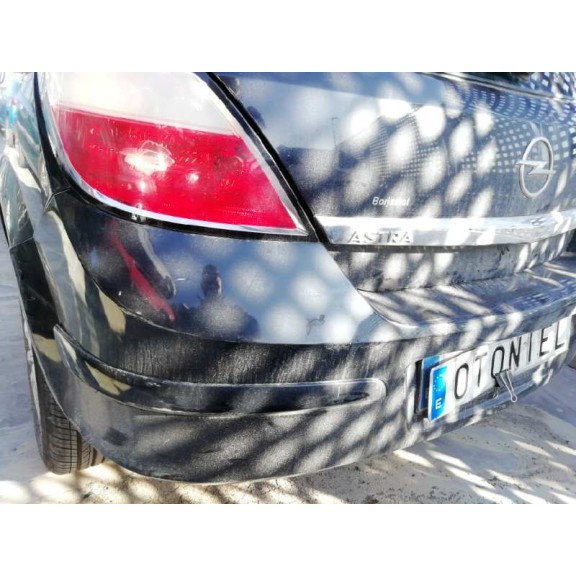 opel astra h berlina del año 2005