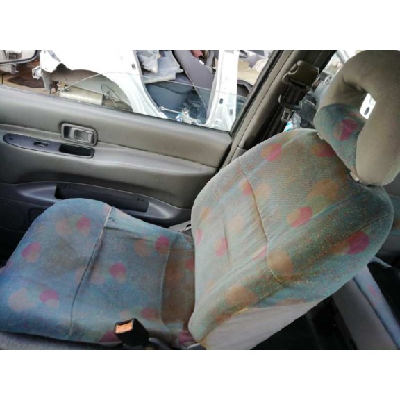 nissan serena (c23m) del año 1999