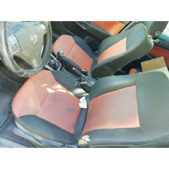 opel astra h berlina del año 2005