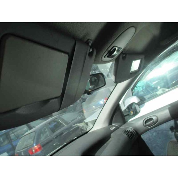 peugeot 206 berlina del año 1999