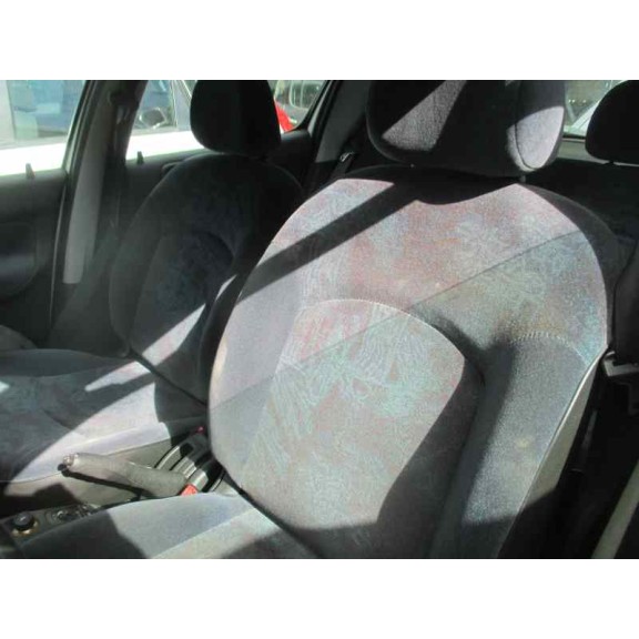 peugeot 206 berlina del año 1999