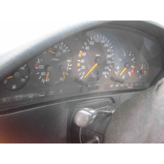 mercedes-benz clase s (w140) berlina del año 1993