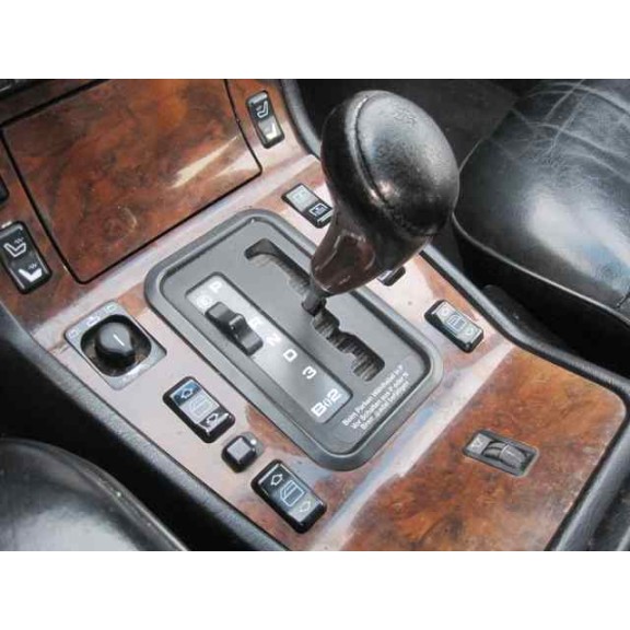 mercedes-benz clase s (w140) berlina del año 1993