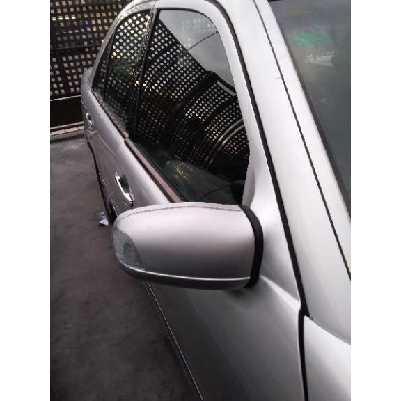 mercedes-benz clase e (w210) berlina diesel del año 2001