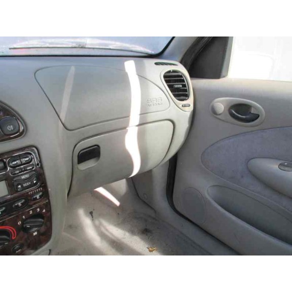 ford fiesta berlina del año 1997