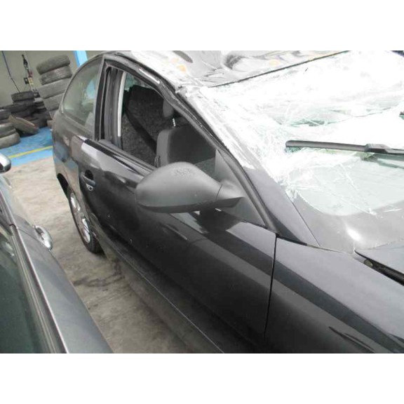 seat ibiza (6l1) del año 2007