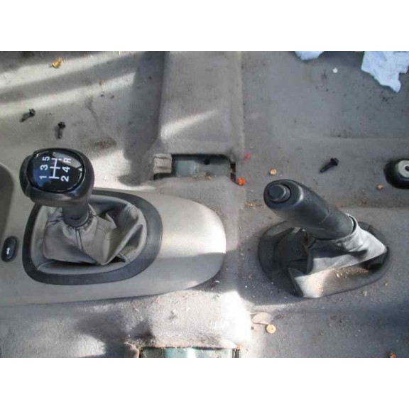 ford fiesta berlina del año 1997